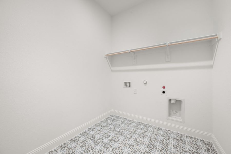 Spacious, unfurnished interior of a new home in Vista Point, Grandview (Image 16).