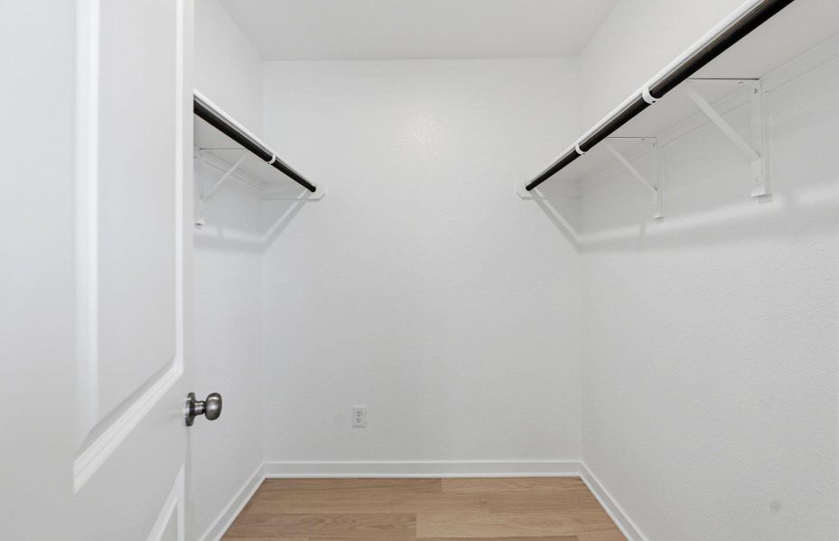 Spacious, unfurnished interior of a new home in Sunfield, Buda (Image 13). Spacious, unfurnished interior of a new home in Sunfield, Buda (Image 13).