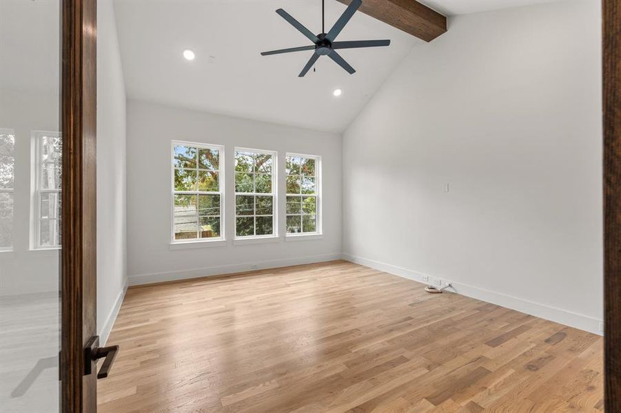 Spacious, unfurnished interior of a new home in , Dallas (Image 24).