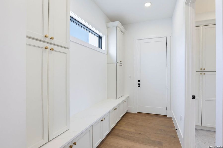 Spacious, unfurnished interior of a new home in , San Antonio (Image 21).