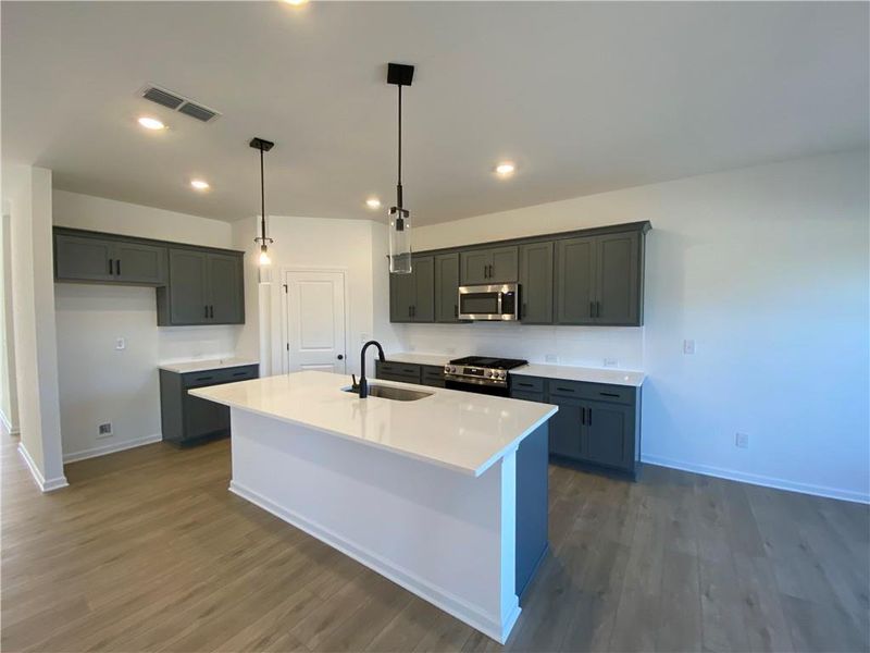 Furnished interior view inside a new home in Creekside, Dawsonville (Image 9).