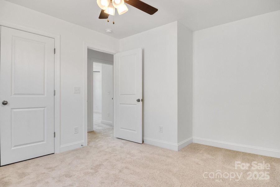 Furnished interior view inside a new home in , Kannapolis (Image 10).