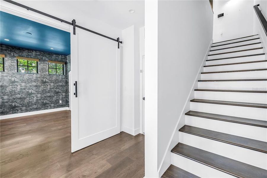 Image 63 of a home in East Oak Townhomes.