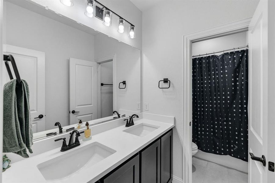 Furnished interior view inside a new home in , Prosper (Image 8).