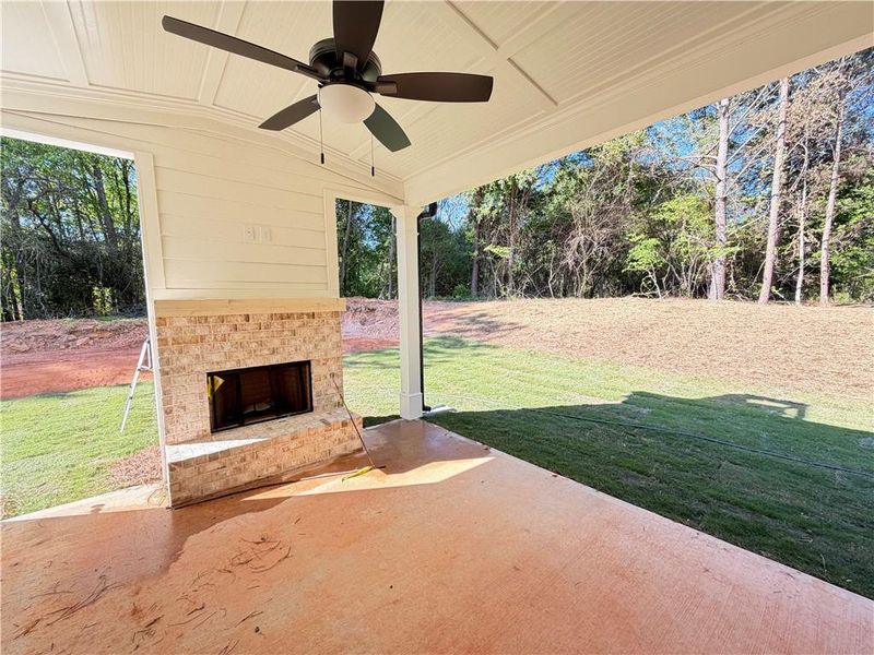 Exterior details and patio area of a home in , Jefferson (Image 4).
