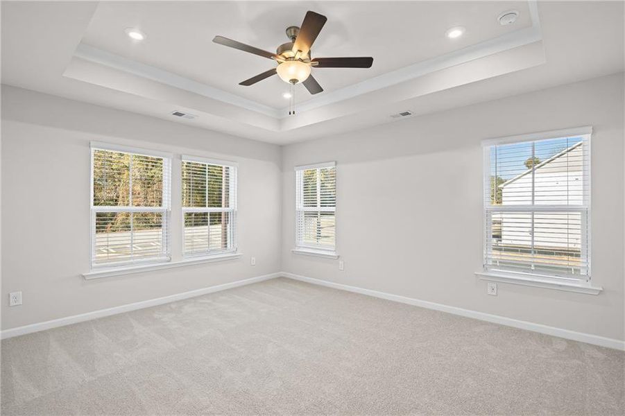 Spacious, unfurnished interior of a new home in Adler Springs, Powder Springs (Image 8).