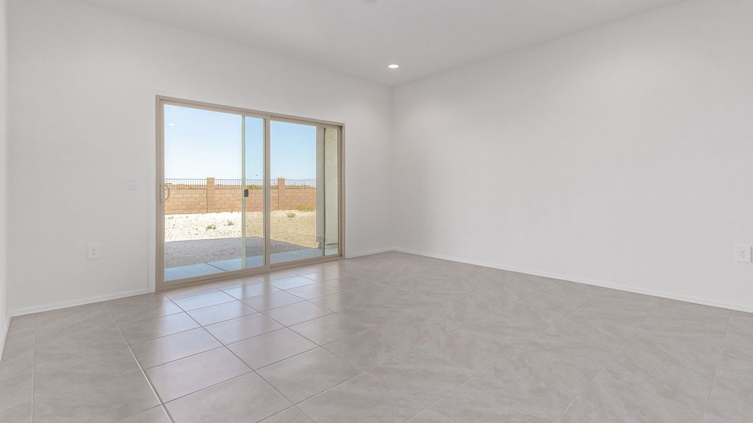 Spacious, unfurnished interior of a new home in Hanson Ridge, Vail (Image 14).