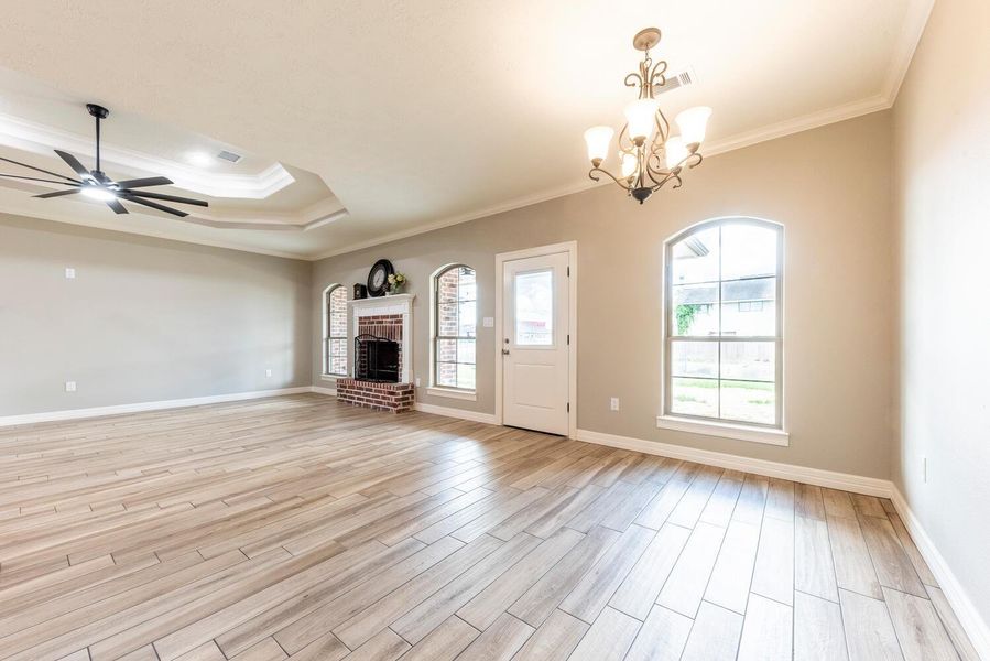 Spacious, unfurnished interior of a new home in , Beaumont (Image 21).