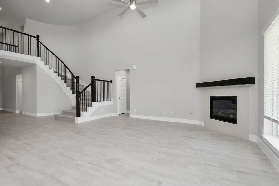 Sample photo of completed home with similar floor plan. Actual colors and selections may vary. Sample photo of completed home with similar floor plan. Actual colors and selections may vary.