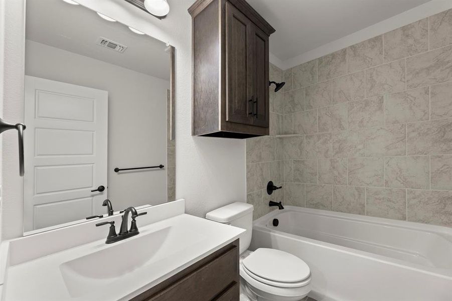 26_27. 505 Alto - 3RD Bath