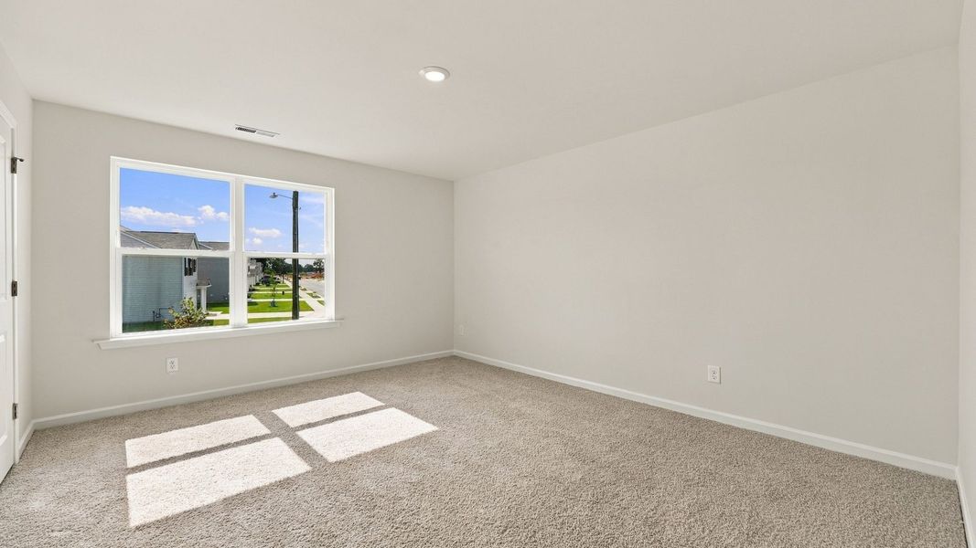 Spacious, unfurnished interior of a new home in Bynum Farms, Farmville (Image 21).