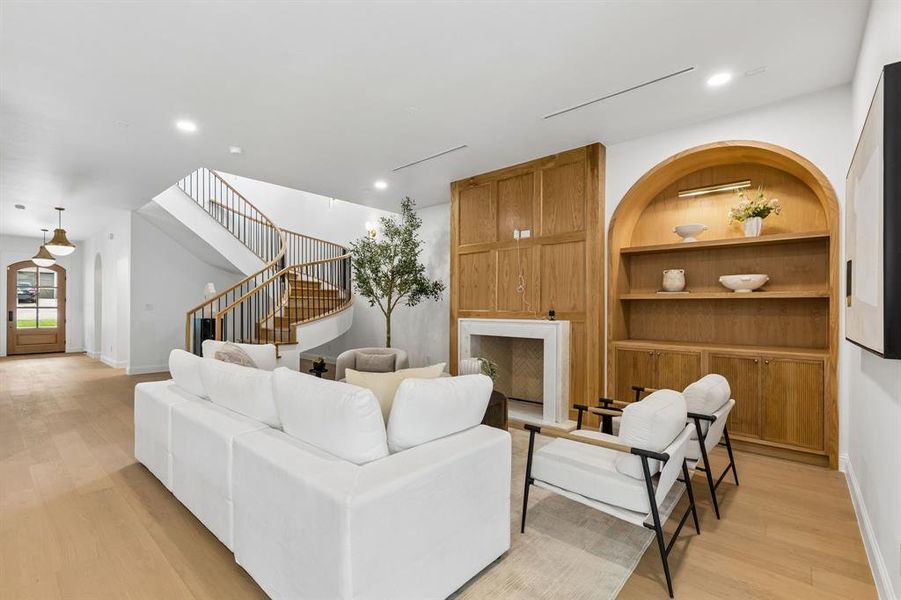 Furnished interior view inside a new home in , Dallas (Image 9).