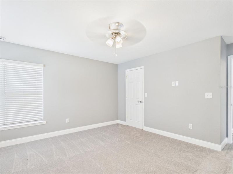 Spacious, unfurnished interior of a new home in , Lakeland (Image 21).