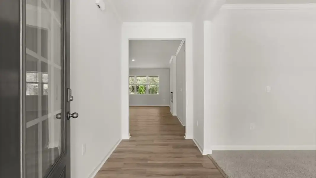 Spacious, unfurnished interior of a new home in Grandview at Lanier, Dawsonville (Image 18).