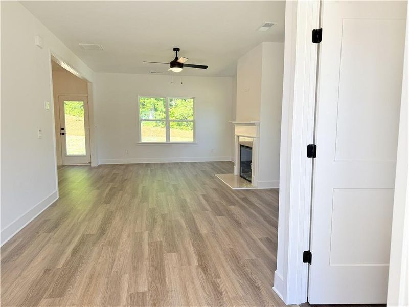 Spacious, unfurnished interior of a new home in Thunder Ridge, Dawsonville (Image 26). Spacious, unfurnished interior of a new home in Thunder Ridge, Dawsonville (Image 26).