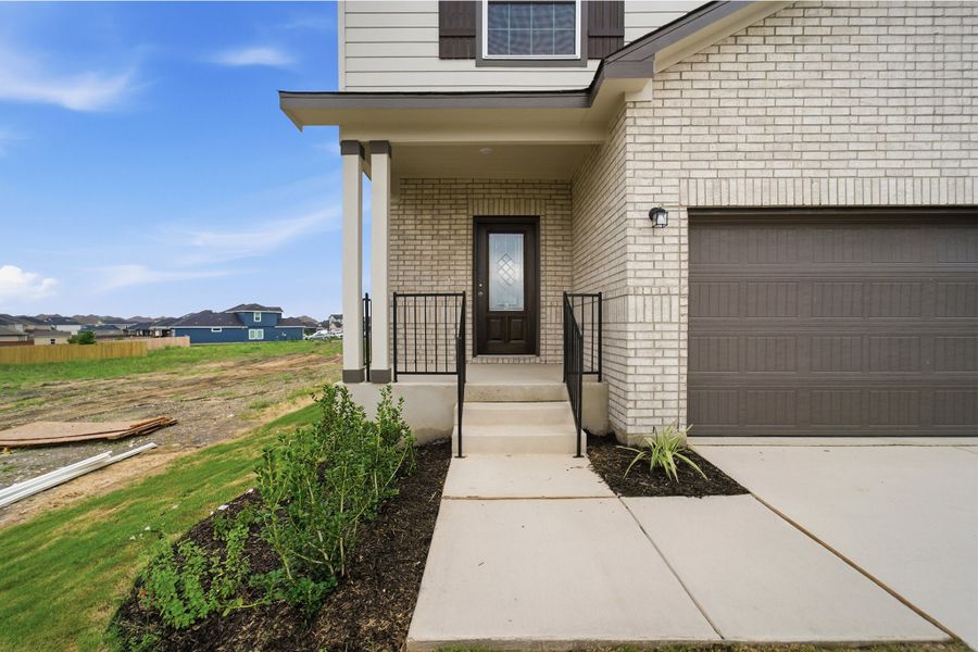 Exterior details and patio area of a home in Willow View, Converse (Image 3).
