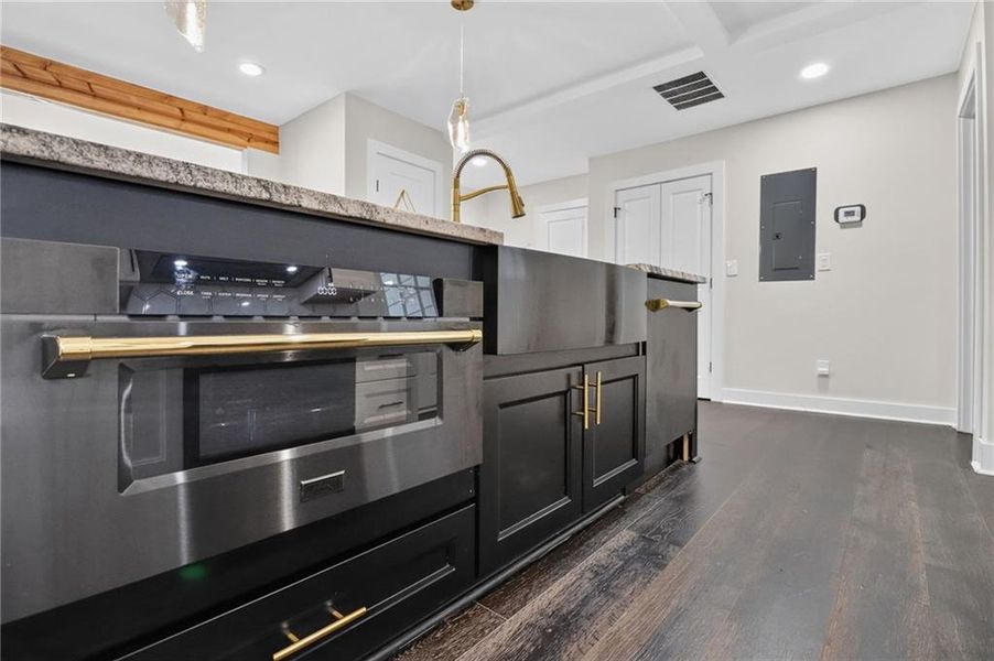 Image 43 of a home in .