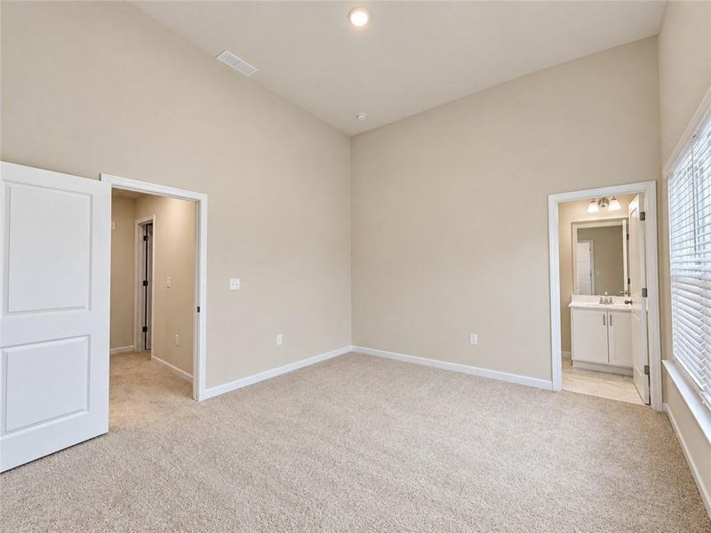 Spacious, unfurnished interior of a new home in Alcovy Village, Lawrenceville (Image 29). Spacious, unfurnished interior of a new home in Alcovy Village, Lawrenceville (Image 29).