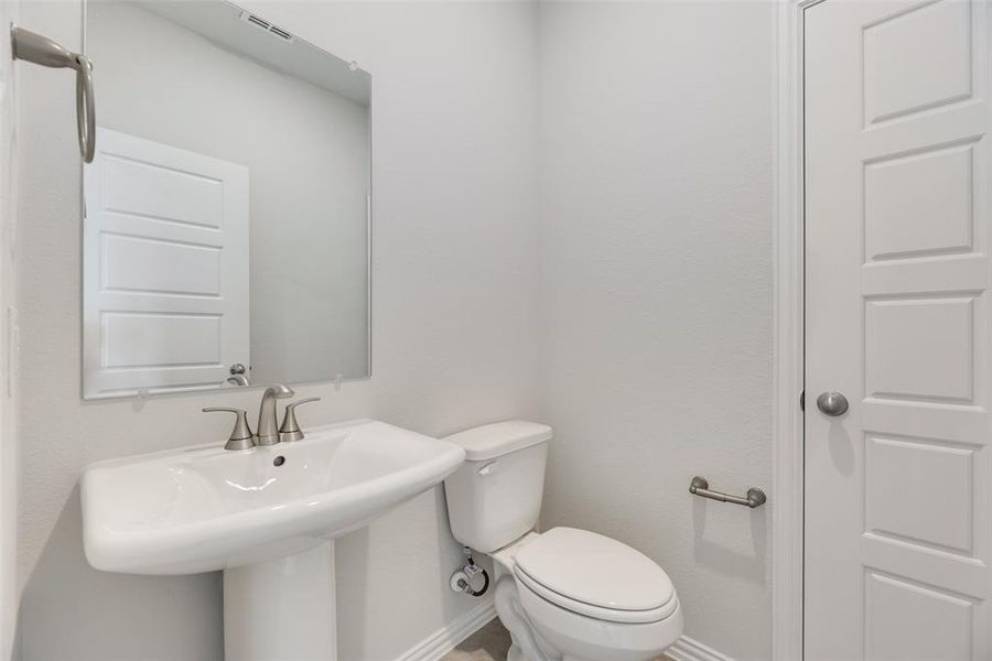 Furnished interior view inside a new home in Spiritas Ranch, Little Elm (Image 8). Furnished interior view inside a new home in Spiritas Ranch, Little Elm (Image 8).