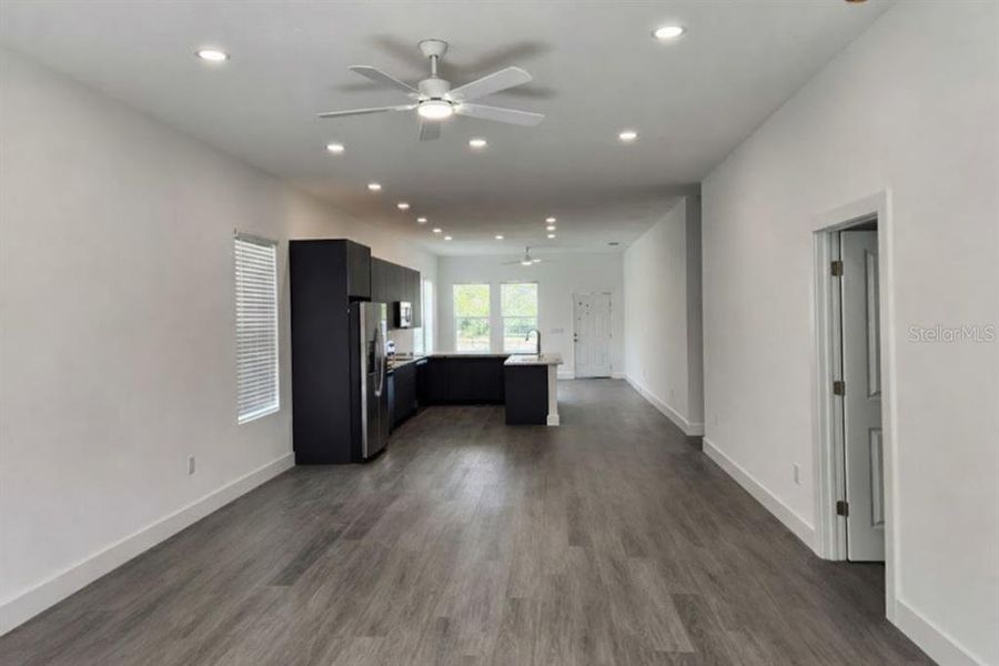 Spacious, unfurnished interior of a new home in , Spring Hill (Image 12).