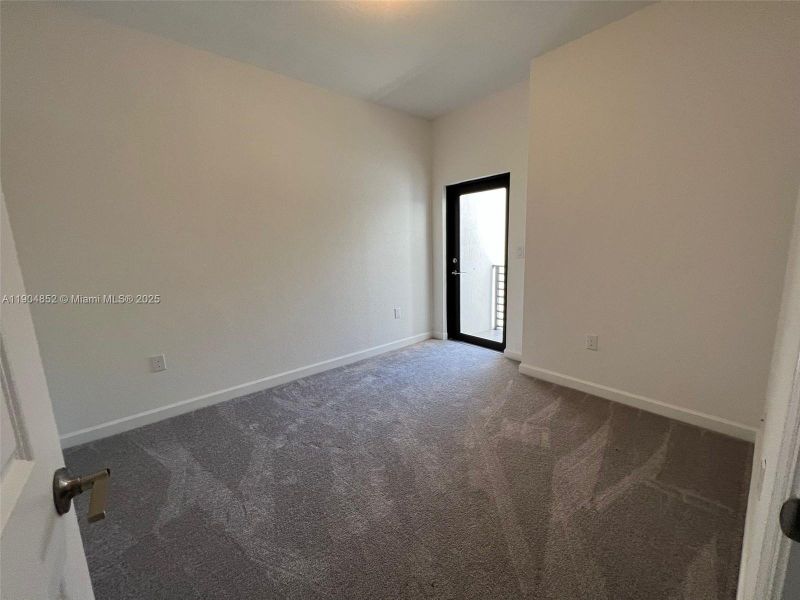 Image 19 of a home in .