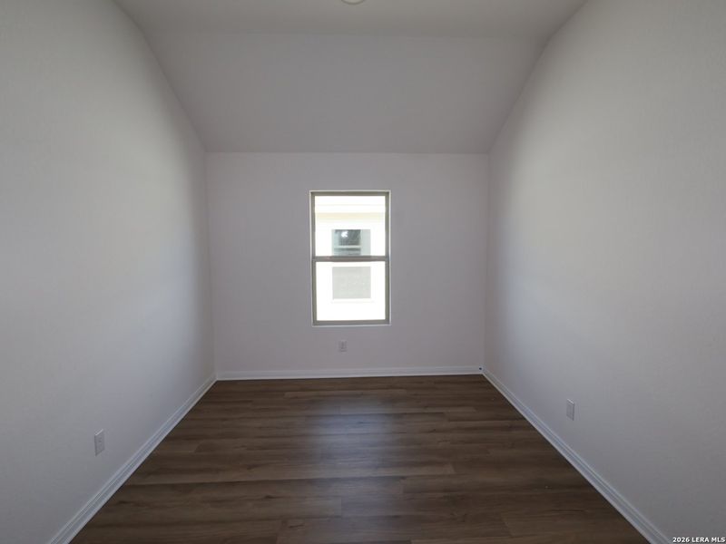 Spacious, unfurnished interior of a new home in Greenspoint Heights, Seguin (Image 26).