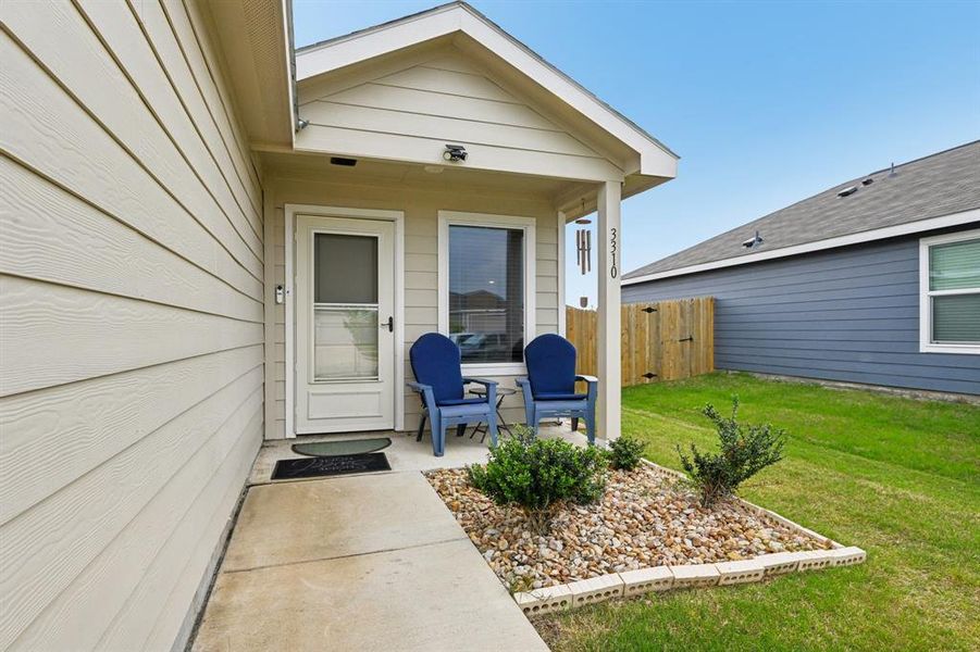 Exterior details and patio area of a home in , Crandall (Image 3).