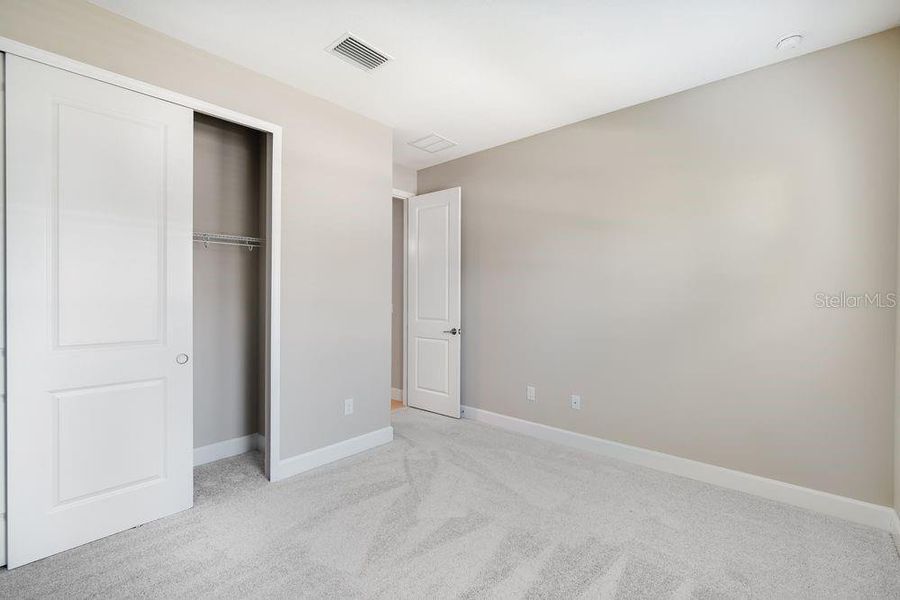 Spacious, unfurnished interior of a new home in Hammock at Two Rivers, Zephyrhills (Image 23).