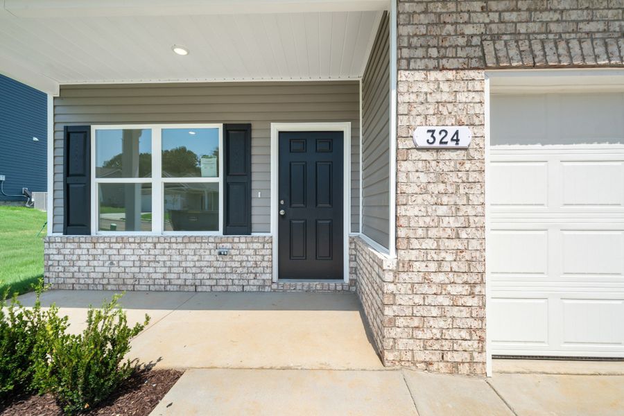 Exterior details and patio area of a home in Jackson Hills, Clarksville (Image 3).