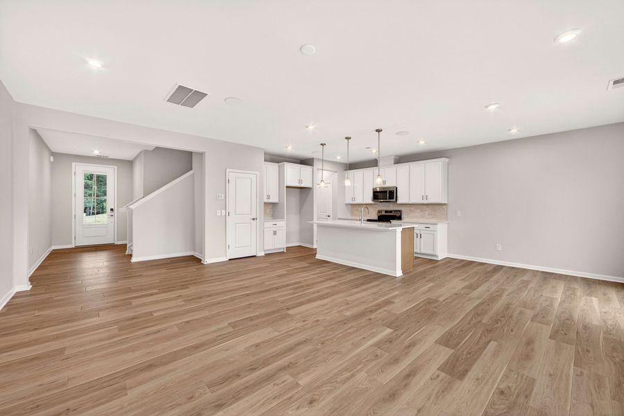 Spacious, unfurnished interior of a new home in Millstone, Cramerton (Image 21). Spacious, unfurnished interior of a new home in Millstone, Cramerton (Image 21).