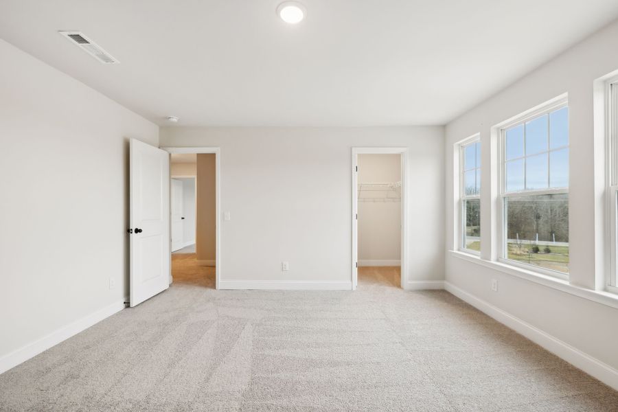 Spacious, unfurnished interior of a new home in Willow Landing, Mount Juliet (Image 41).