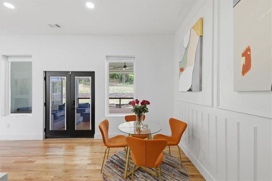Furnished interior view inside a new home in , Atlanta (Image 47).