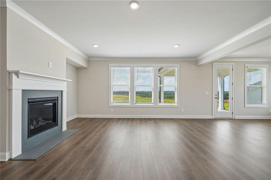 Spacious, unfurnished interior of a new home in River Pointe, Monroe (Image 20).