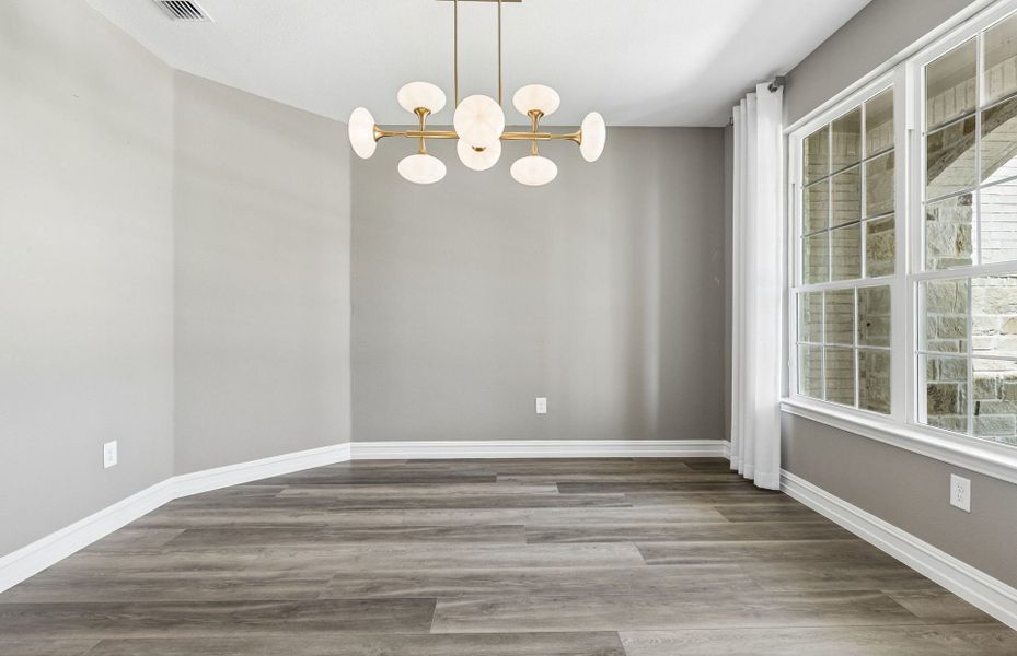 Spacious, unfurnished interior of a new home in Pinnacle at Legacy Hills, Celina (Image 23).
