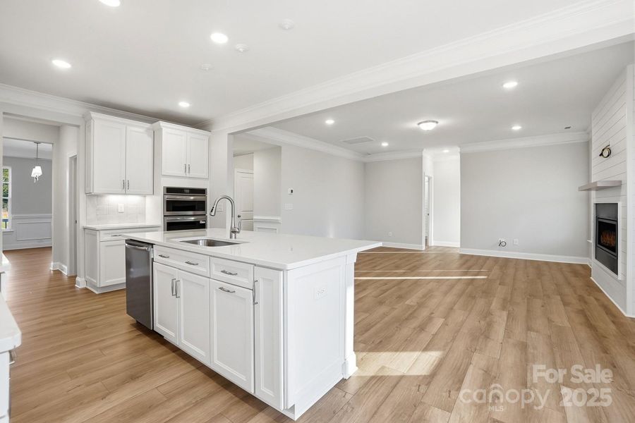 Furnished interior view inside a new home in Waterford Commons, Rock Hill (Image 13). Furnished interior view inside a new home in Waterford Commons, Rock Hill (Image 13).