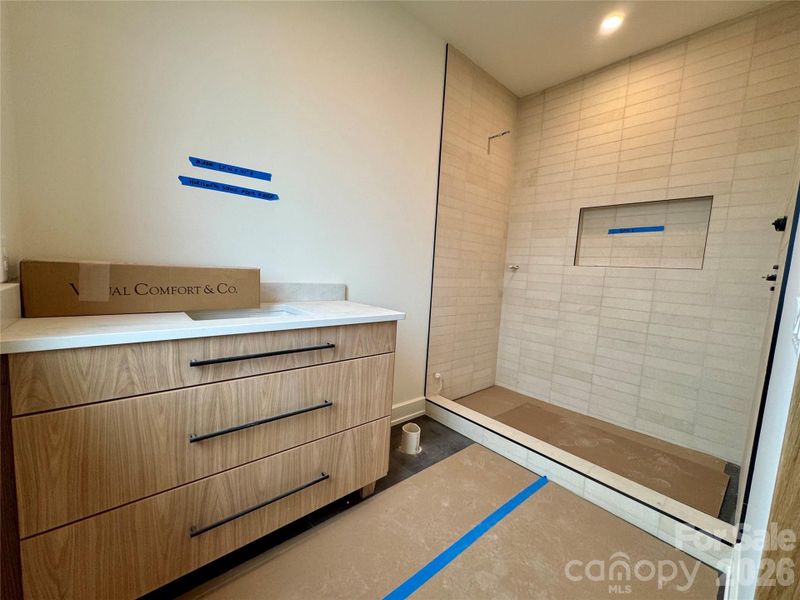 Bedroom 5 ensuite bathroom