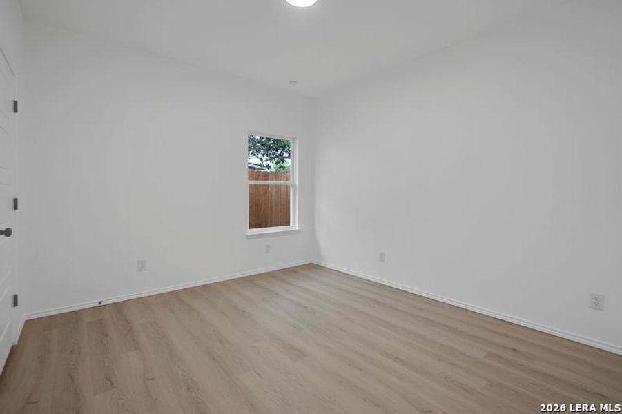 Spacious, unfurnished interior of a new home in , San Antonio (Image 20).