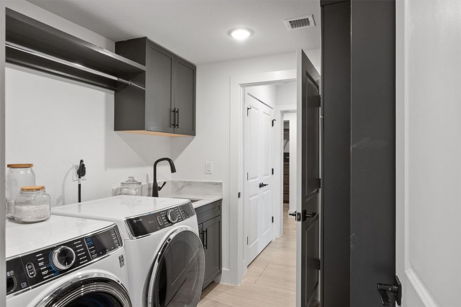 Furnished interior view inside a new home in , Georgetown (Image 26). Furnished interior view inside a new home in , Georgetown (Image 26).