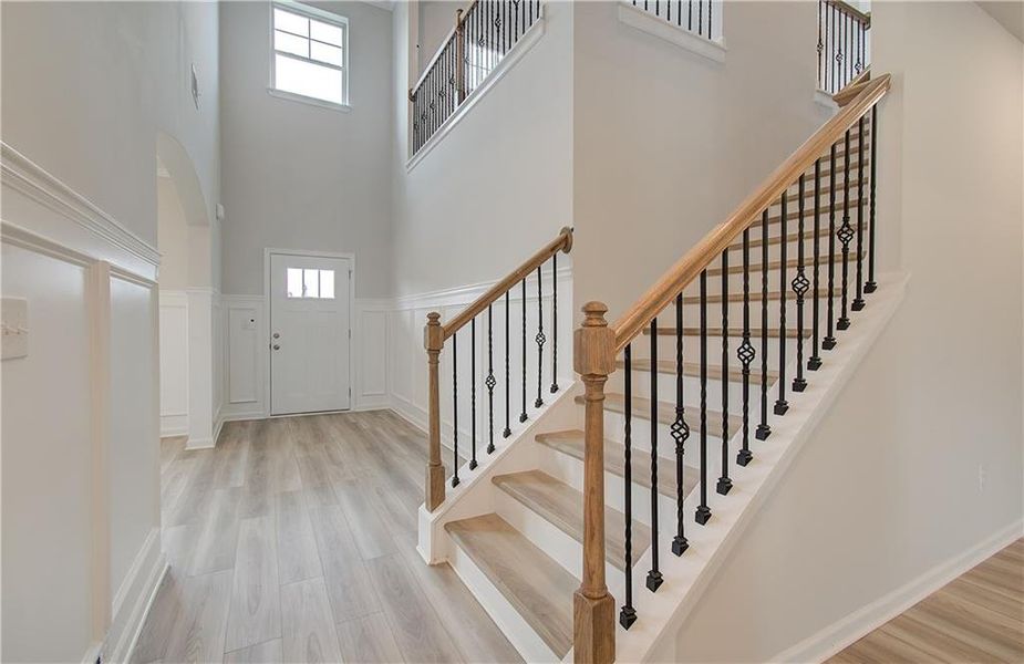 Spacious, unfurnished interior of a new home in Grandview at Millers Mill, Stockbridge (Image 15).