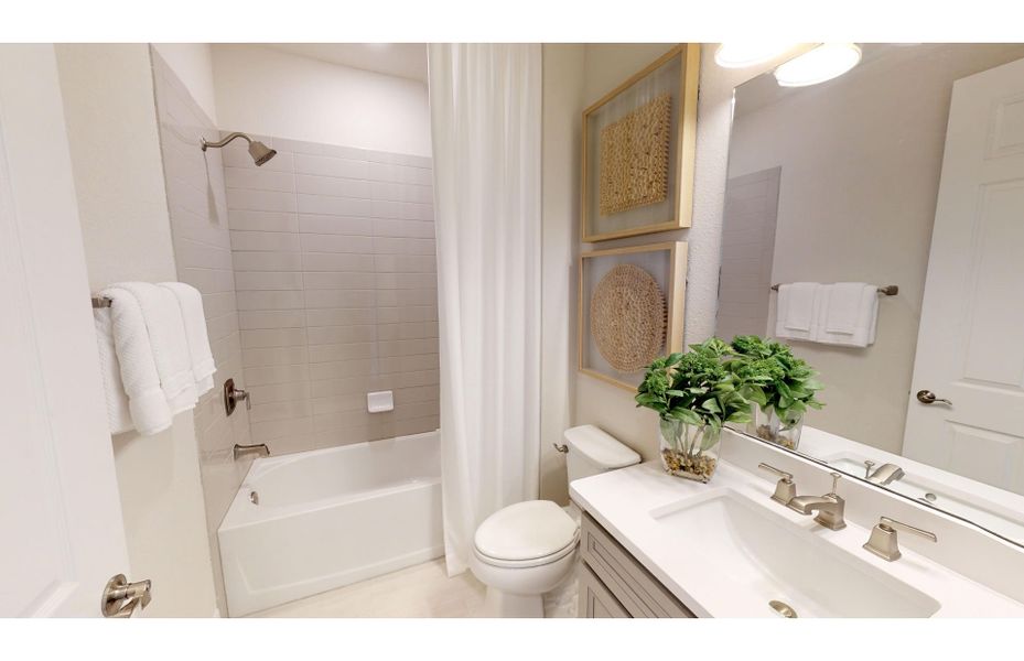 Guest bathroom with tub/shower combo Guest bathroom with tub/shower combo