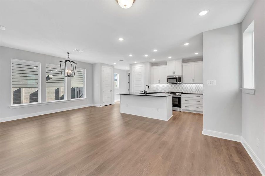 Furnished interior view inside a new home in Painted Tree Woodland West – Cottages, McKinney (Image 13).