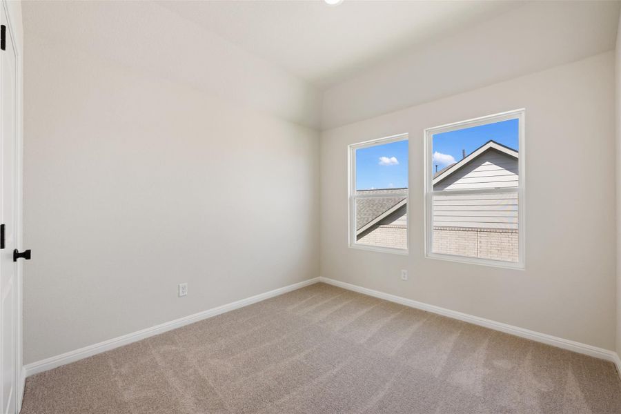 Spacious, unfurnished interior of a new home in Berry Creek Highlands, Georgetown (Image 22).