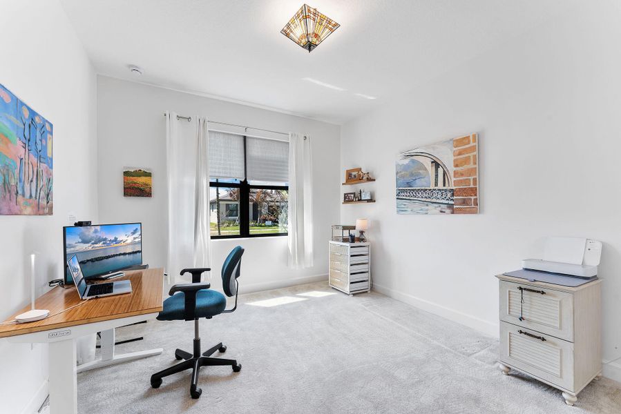 Office/Bedroom 1 Office/Bedroom 1