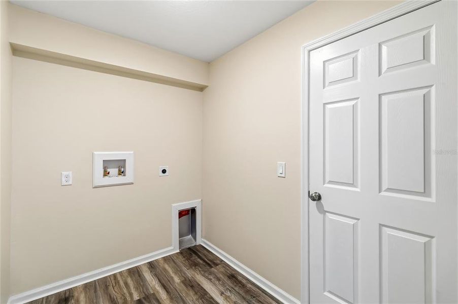 Spacious, unfurnished interior of a new home in , Deltona (Image 23).