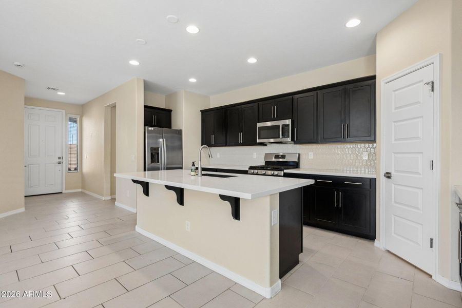 9-web-or-mls-25572-north-142nd-ln