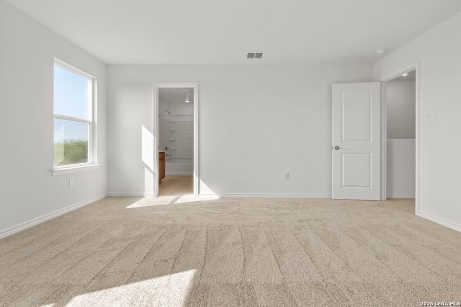 Spacious, unfurnished interior of a new home in Southton Cove, San Antonio (Image 21).