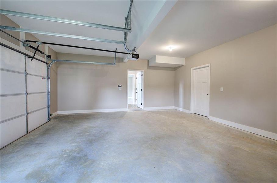 Spacious, unfurnished interior of a new home in , Rockmart (Image 37).
