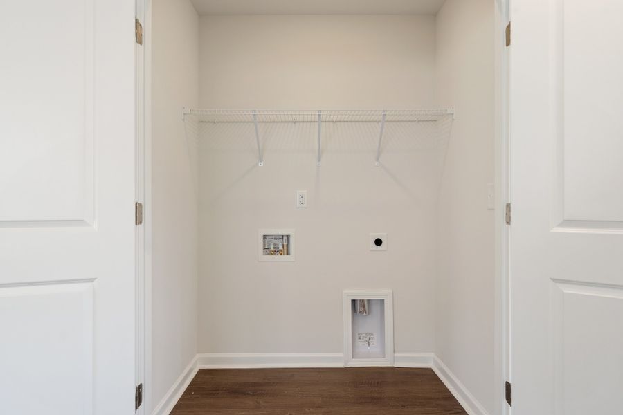 Spacious, unfurnished interior of a new home in Evergreen, Spartanburg (Image 17).