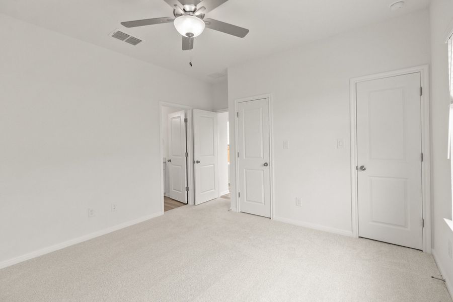 Spacious, unfurnished interior of a new home in Trace, San Marcos (Image 25).