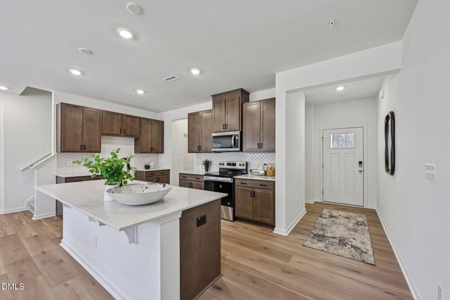 22-web-or-mls-Malbec Dr-S1102-022